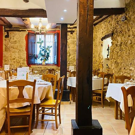 Hotel Restaurante Agapio De Tresnino Кинтанилья-де-Онесимо Экстерьер фото