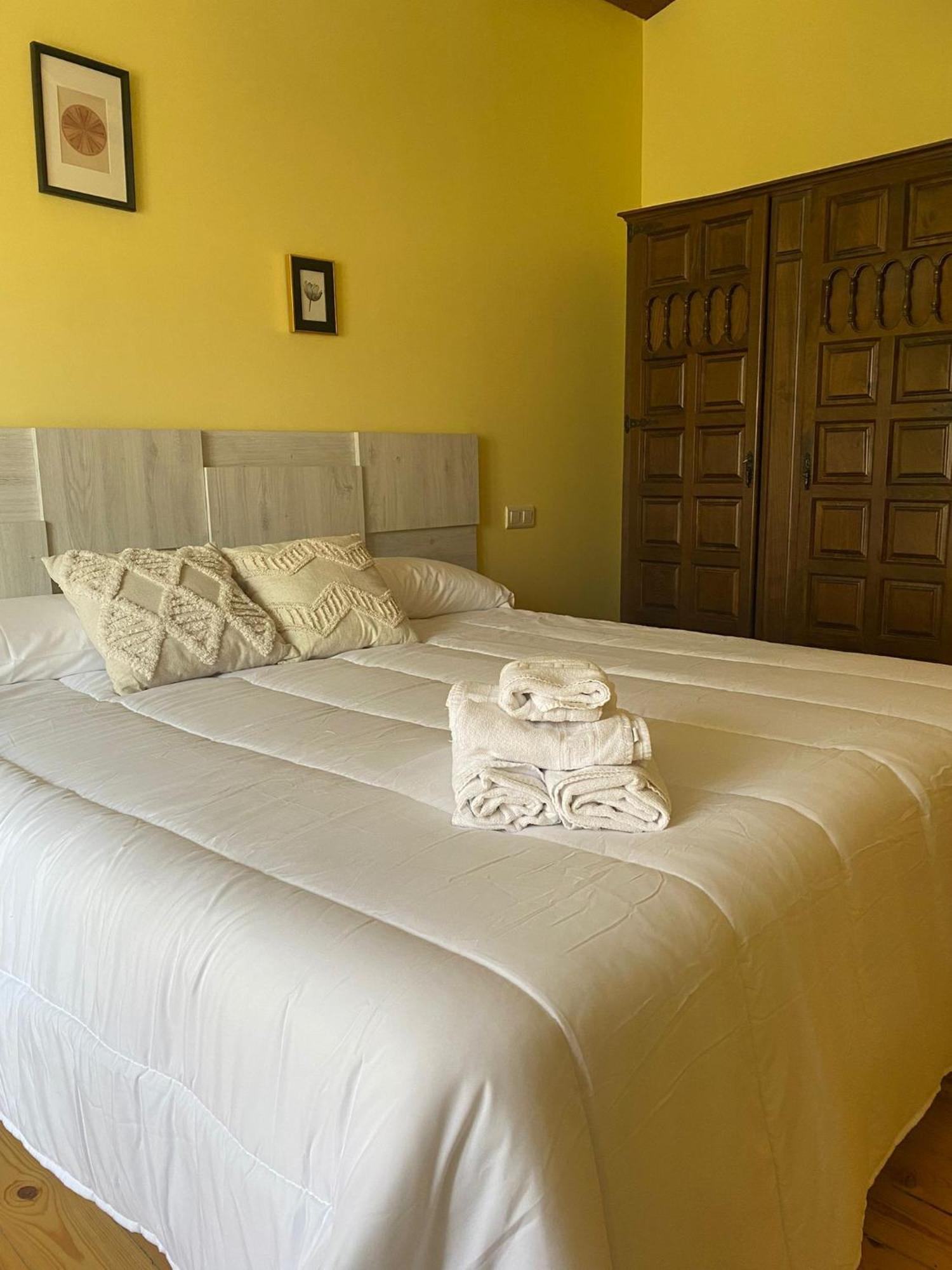 Hotel Restaurante Agapio De Tresnino Кинтанилья-де-Онесимо Экстерьер фото