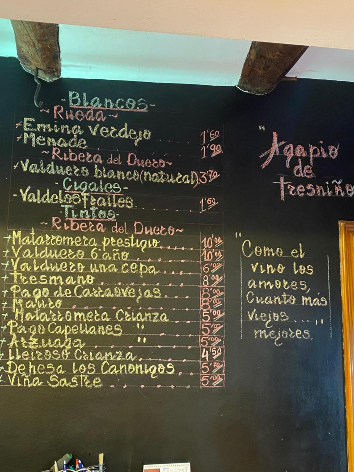 Hotel Restaurante Agapio De Tresnino Кинтанилья-де-Онесимо Экстерьер фото