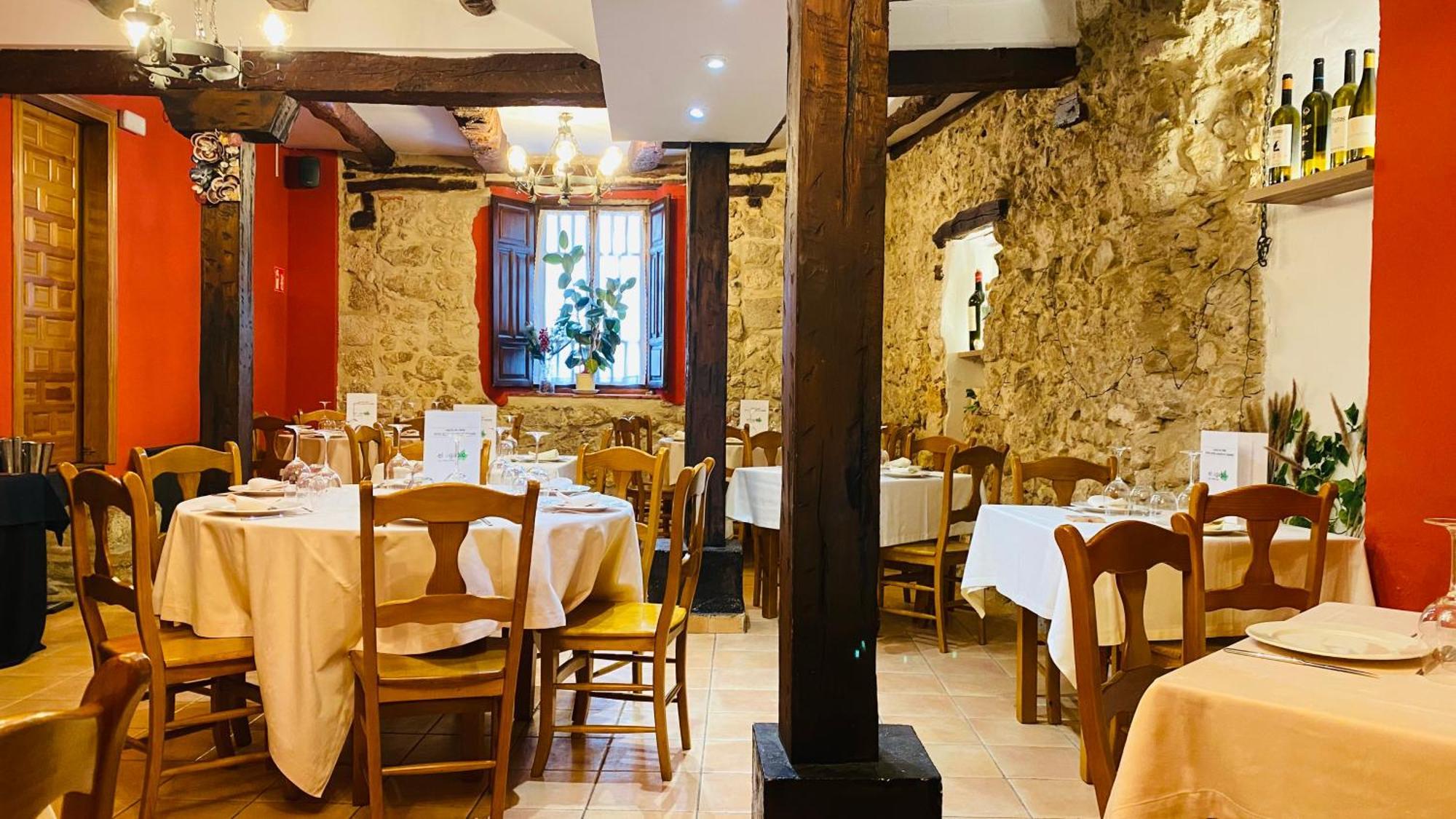 Hotel Restaurante Agapio De Tresnino Кинтанилья-де-Онесимо Экстерьер фото