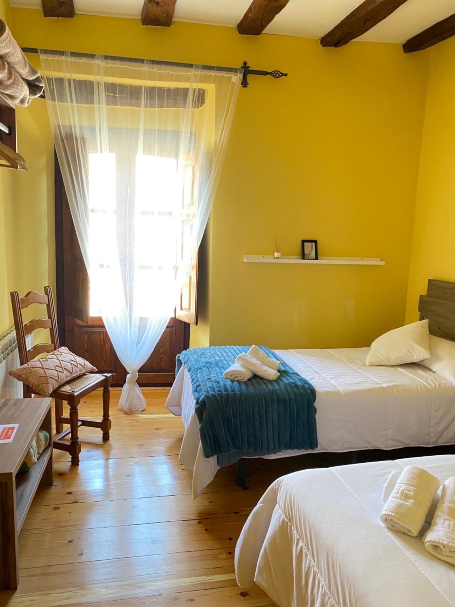 Hotel Restaurante Agapio De Tresnino Кинтанилья-де-Онесимо Экстерьер фото